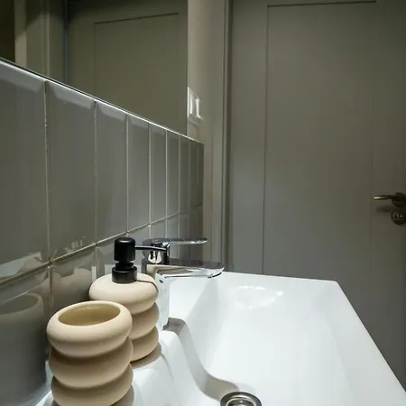 Apartment Fort63 *