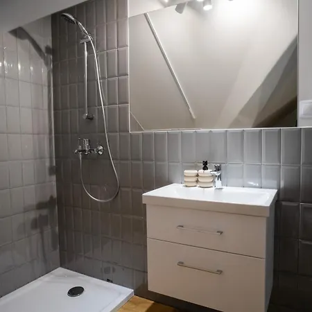 Fort63 Apartman *
